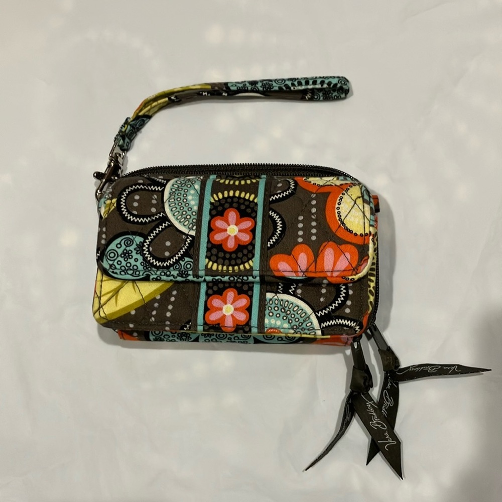 NWOT Vera Bradley Flower Shower wristlet